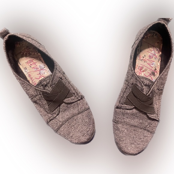 BLOWFISH MALIBU Slip On Casual Walk Fashion Sneakers - Picture 2 of 7